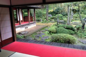 A stunning view of the garden from the veranda of&nbsp;Gyokusenji Temple in the town of Tsuruoka, Yamagata Prefecture