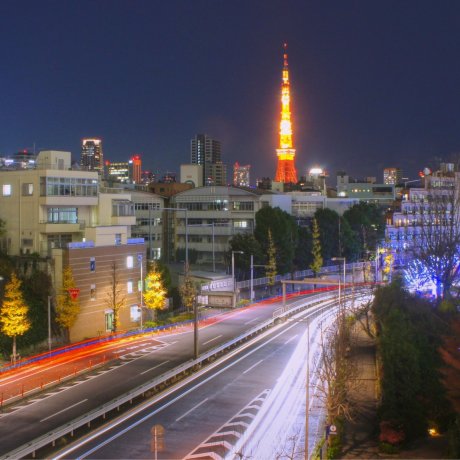 Tokyo Tower Saat Malam