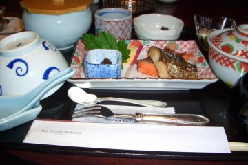 <p>อาหารเช้าแบบญี่ปุ่น</p>