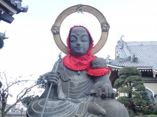 Yakushi statue