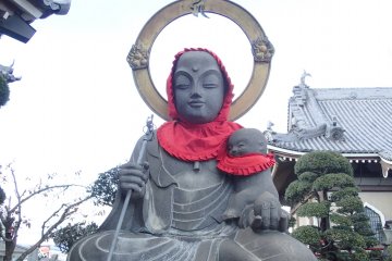 <p>Yakushi statue</p>